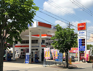 三田フラワータウン店